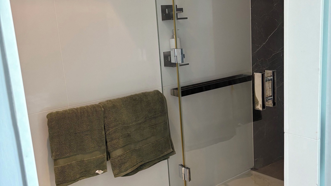 Photo of Bathroom in Canary Wharf