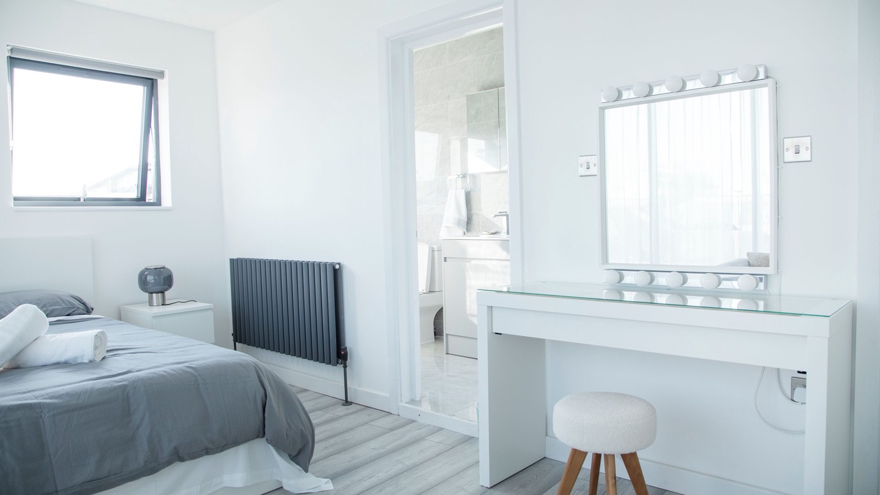 Photo of Bedroom in Island Gardens