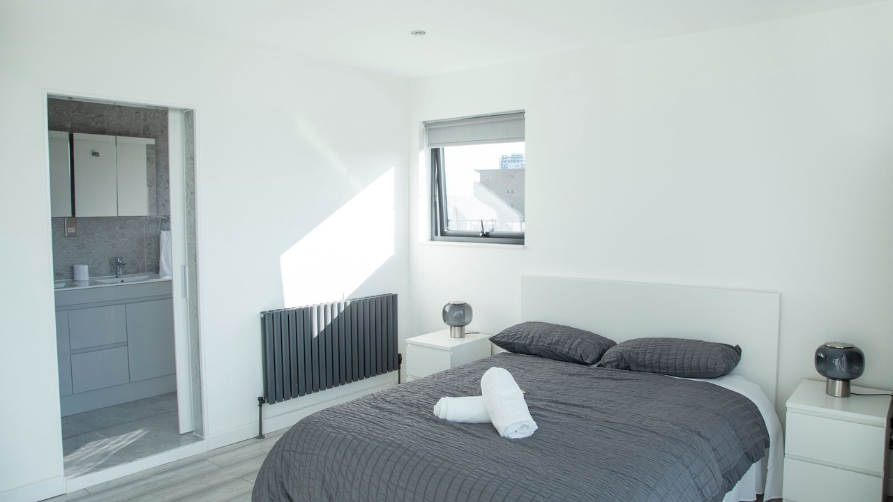 Photo of Bedroom in Island Gardens