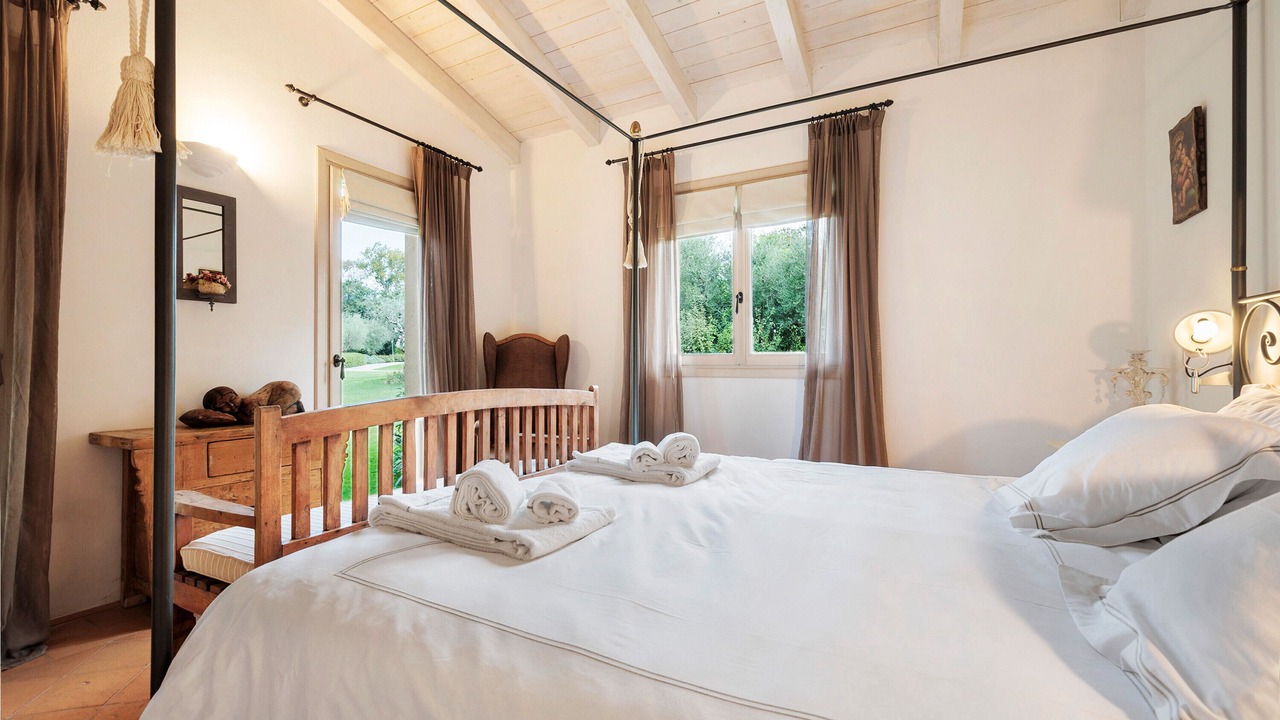 Photo of Bedroom in Puegnago del Garda