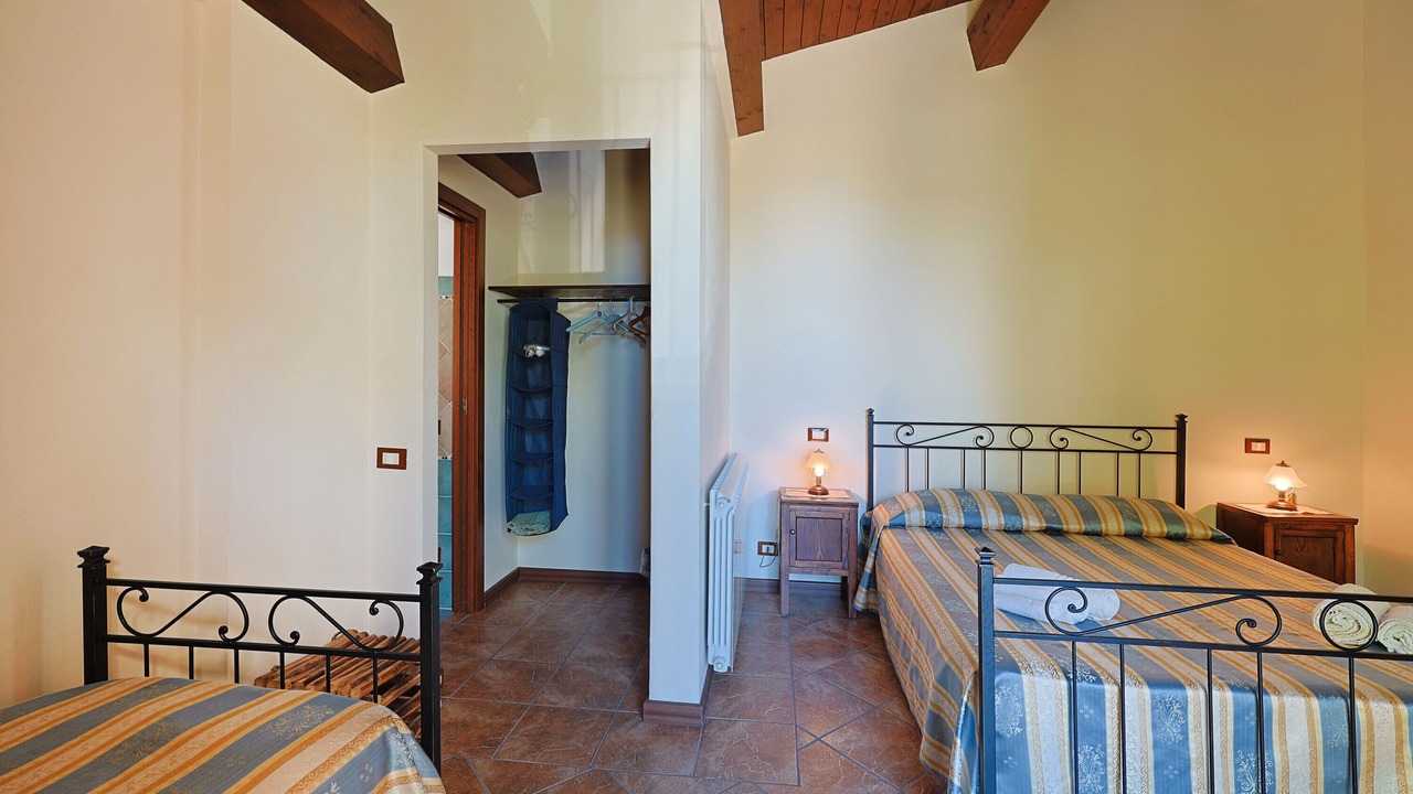 Photo of Bedroom in Patti