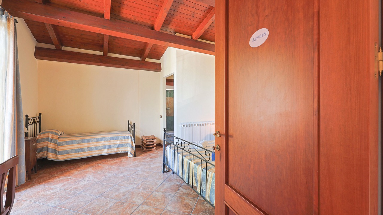 Photo of Bedroom in Patti