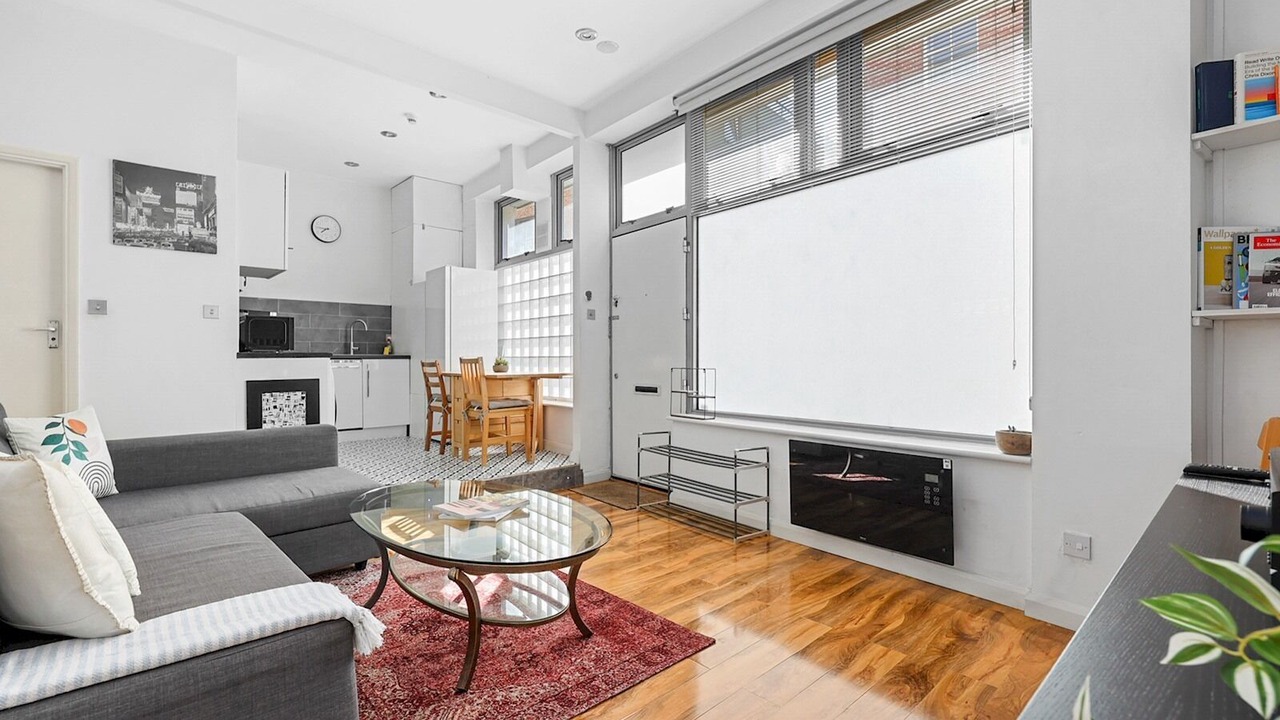 Photo of Livingroom in Weavers