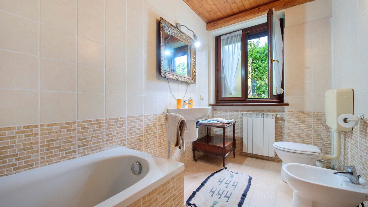 Photo of Bathroom in Castagneto Po
