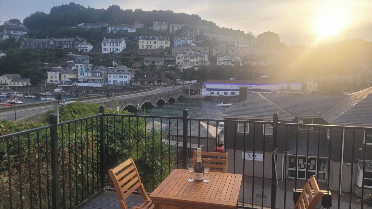Photo of Patio Balcony in Looe