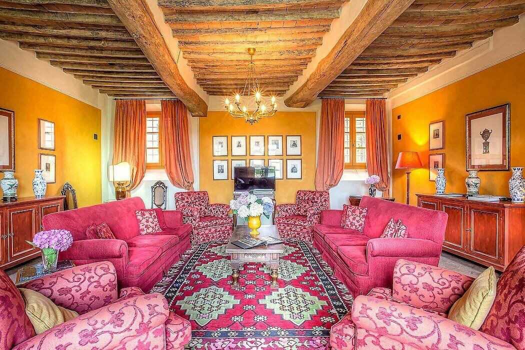 Photo of Livingroom in Badia Cantignano