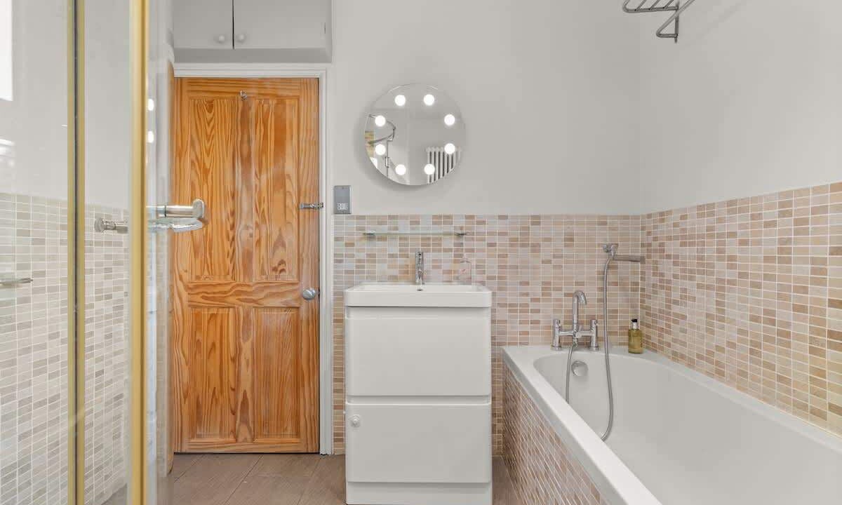Photo of Bathroom in Reading City Centre