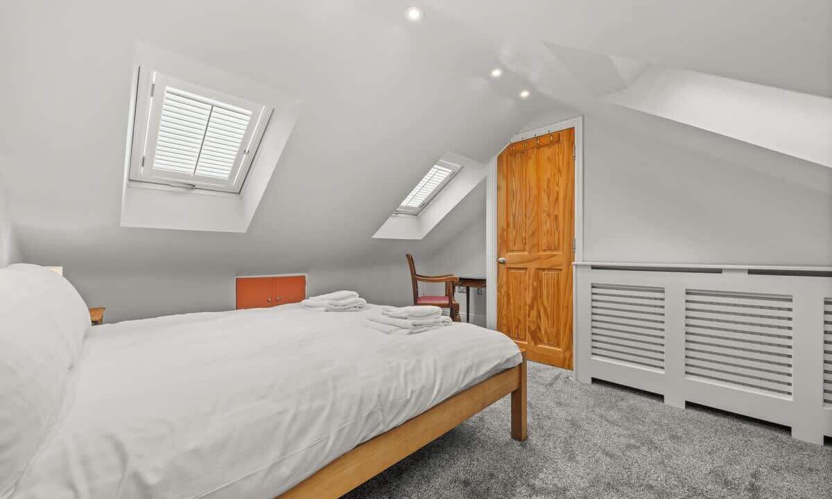 Photo of Bedroom in Reading City Centre
