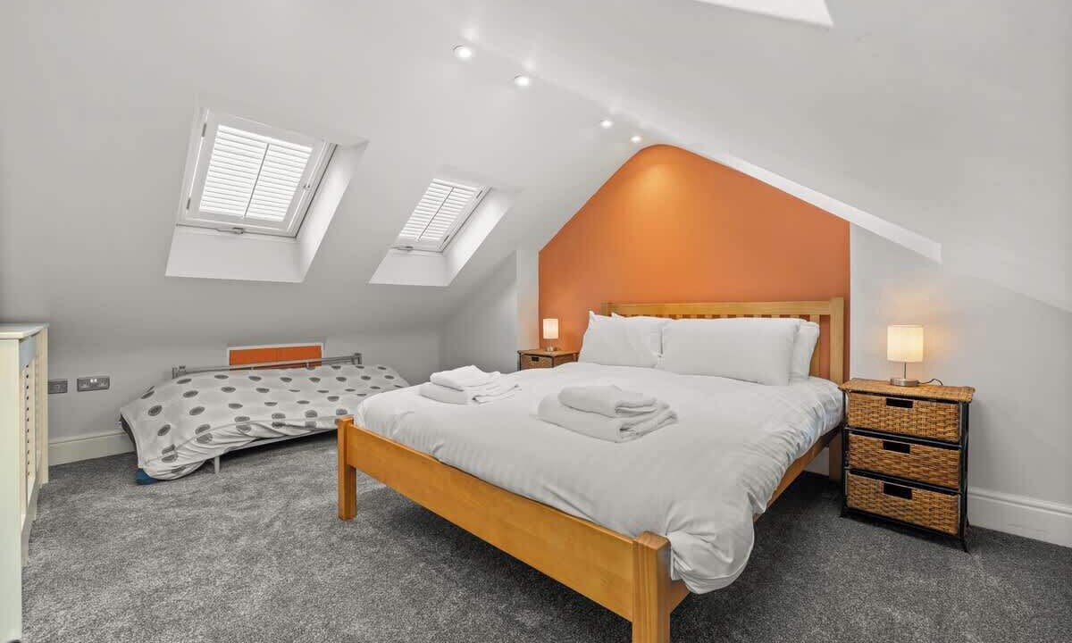 Photo of Bedroom in Reading City Centre