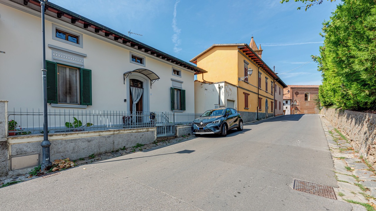 Photo of Outdoor in Marti