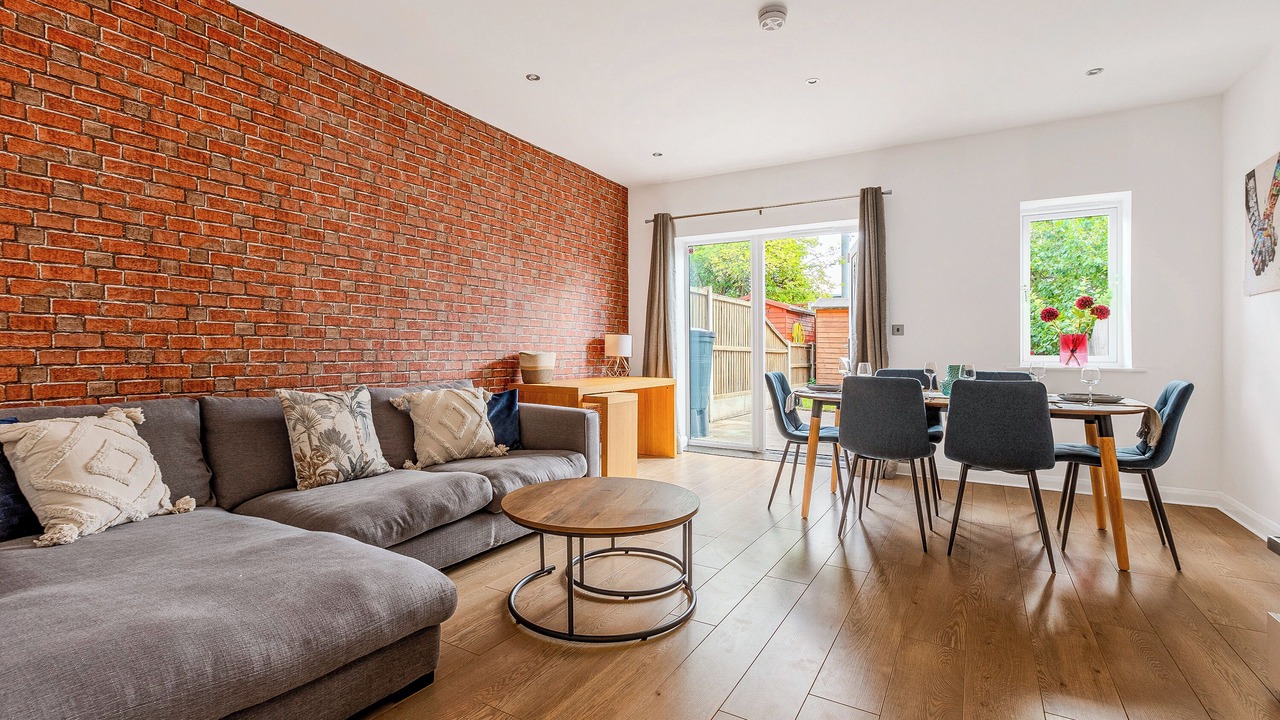 Photo of Livingroom in Waltham Forest