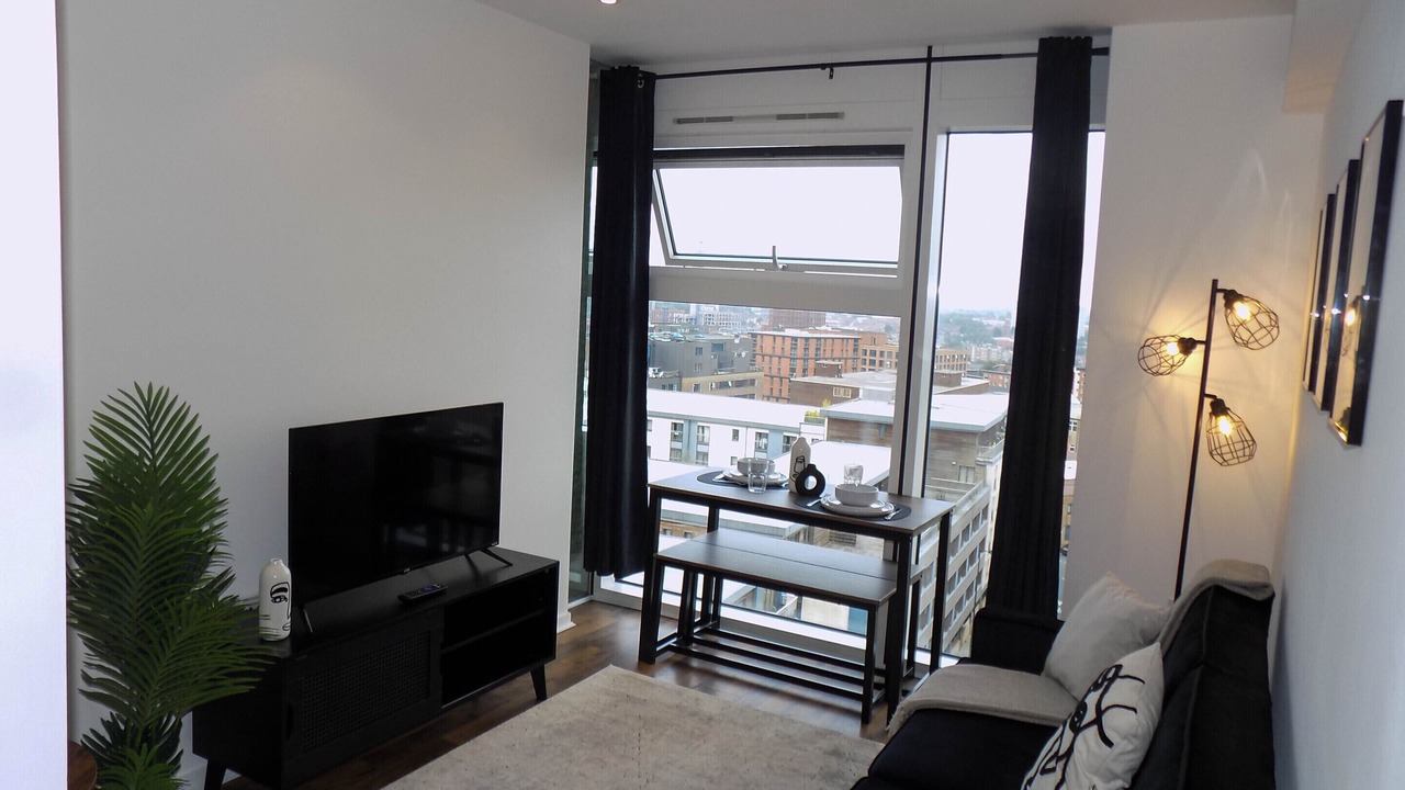 Photo of Bedroom in Birmingham City Centre