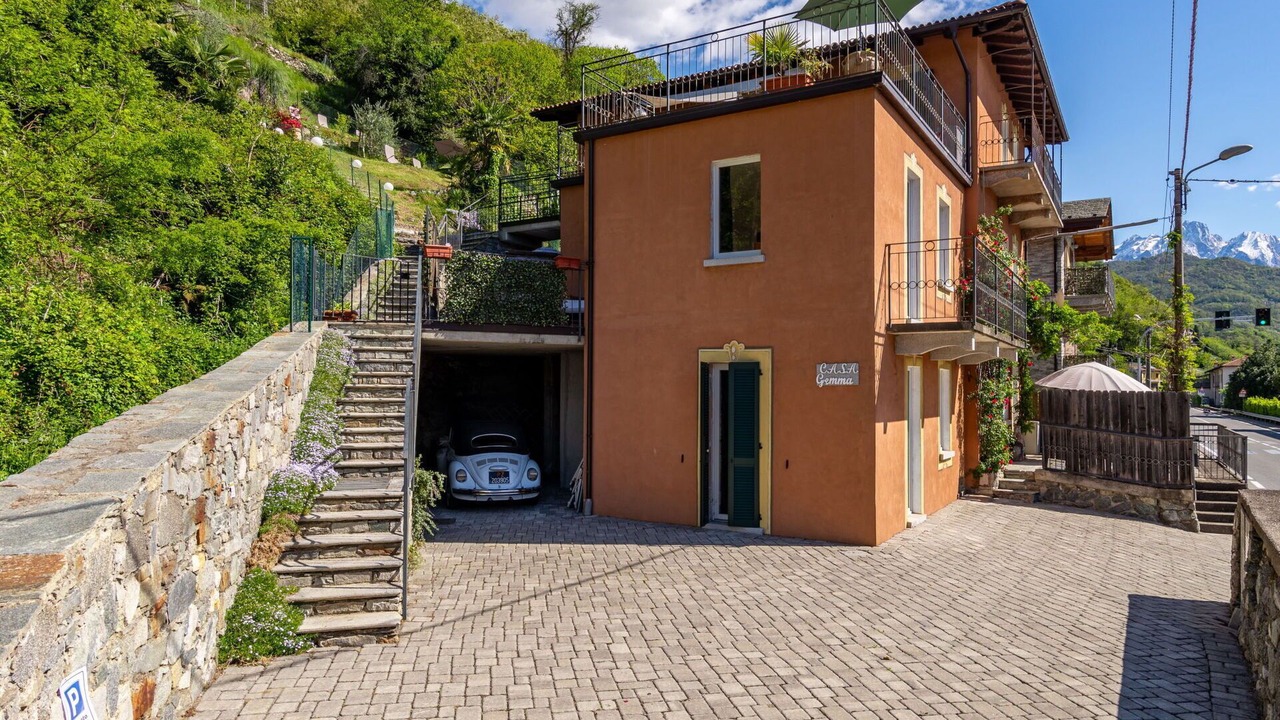 Photo of Others in Aurogna