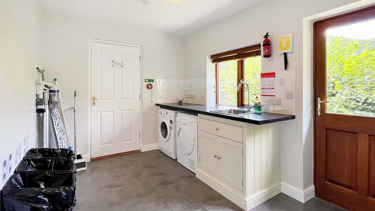 Photo of Bedroom in Compton Martin