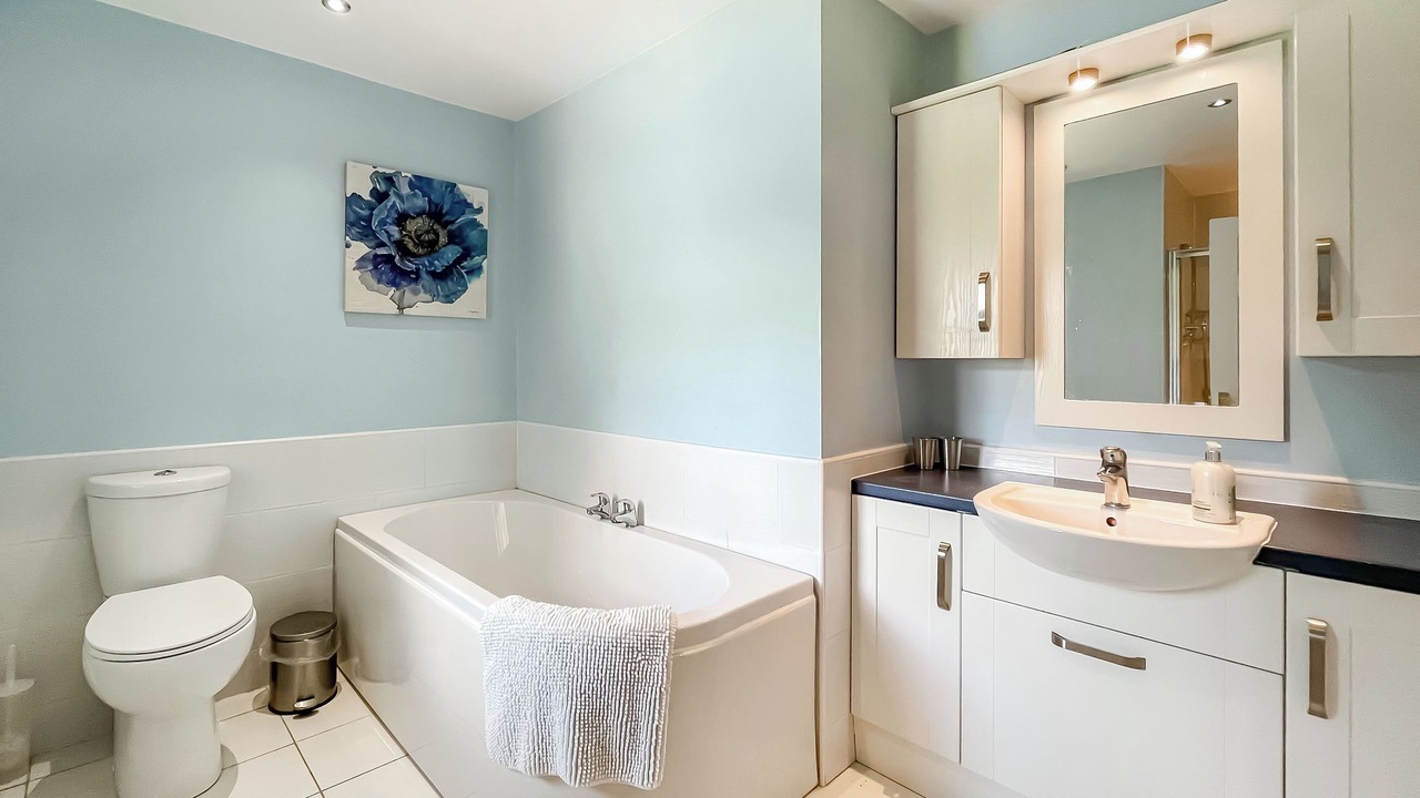 Photo of Bathroom in Compton Martin