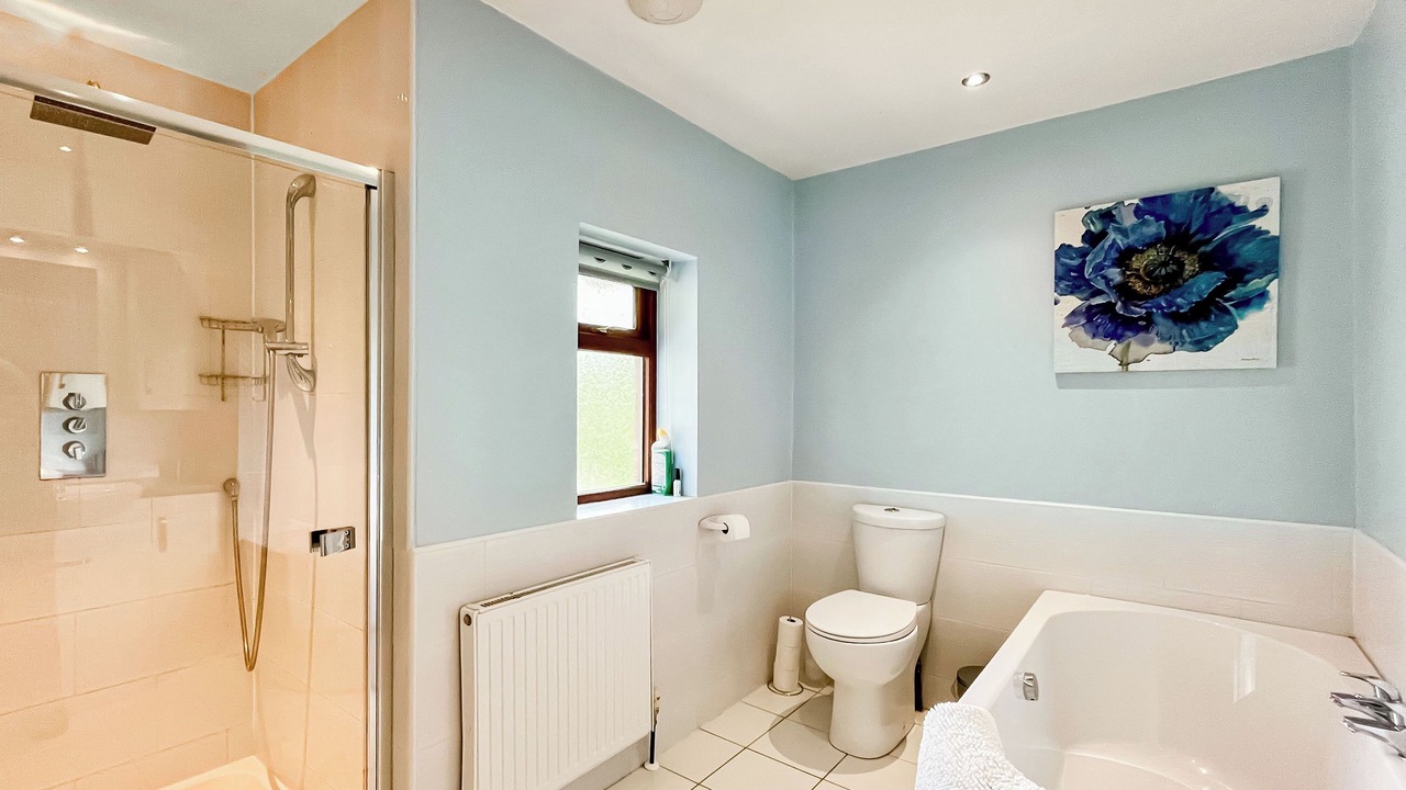 Photo of Bathroom in Compton Martin