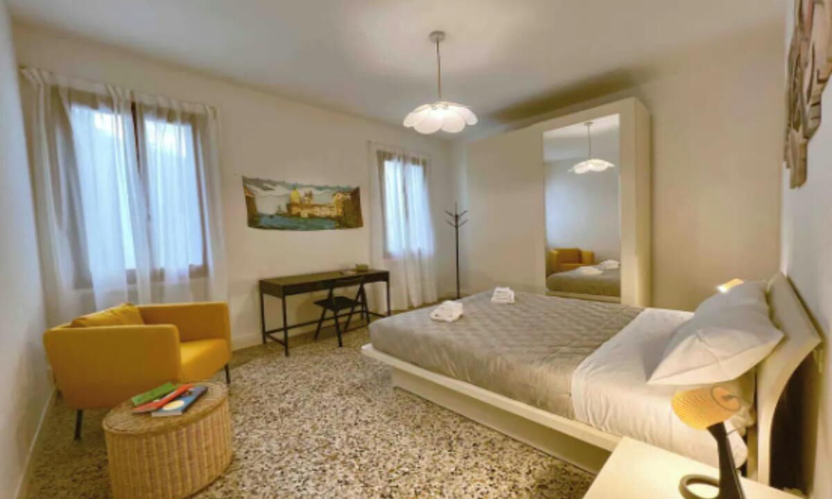 Photo of Bedroom in Santa Croce