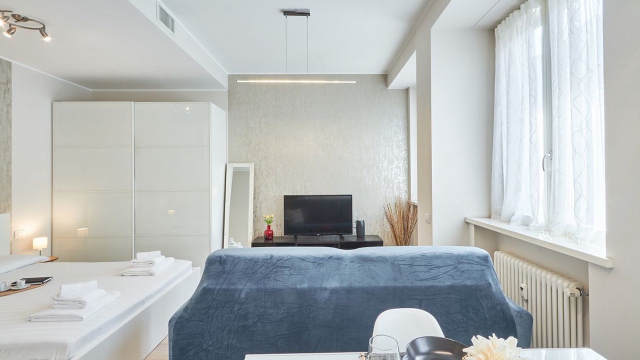Photo of Bedroom in Magenta