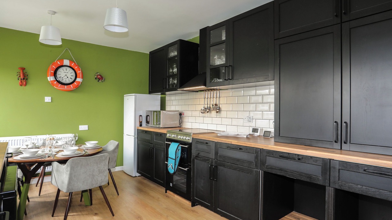 Photo of Kitchen in Caergeiliog