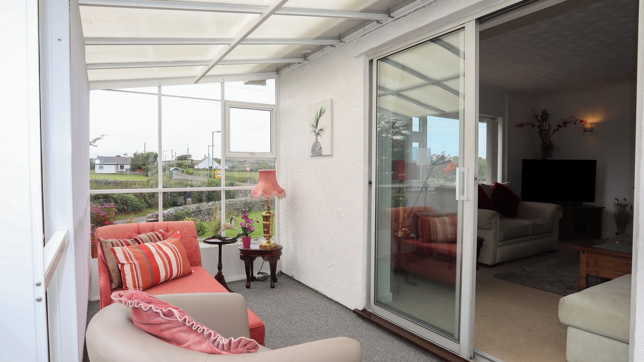 Photo of Livingroom in Caergeiliog
