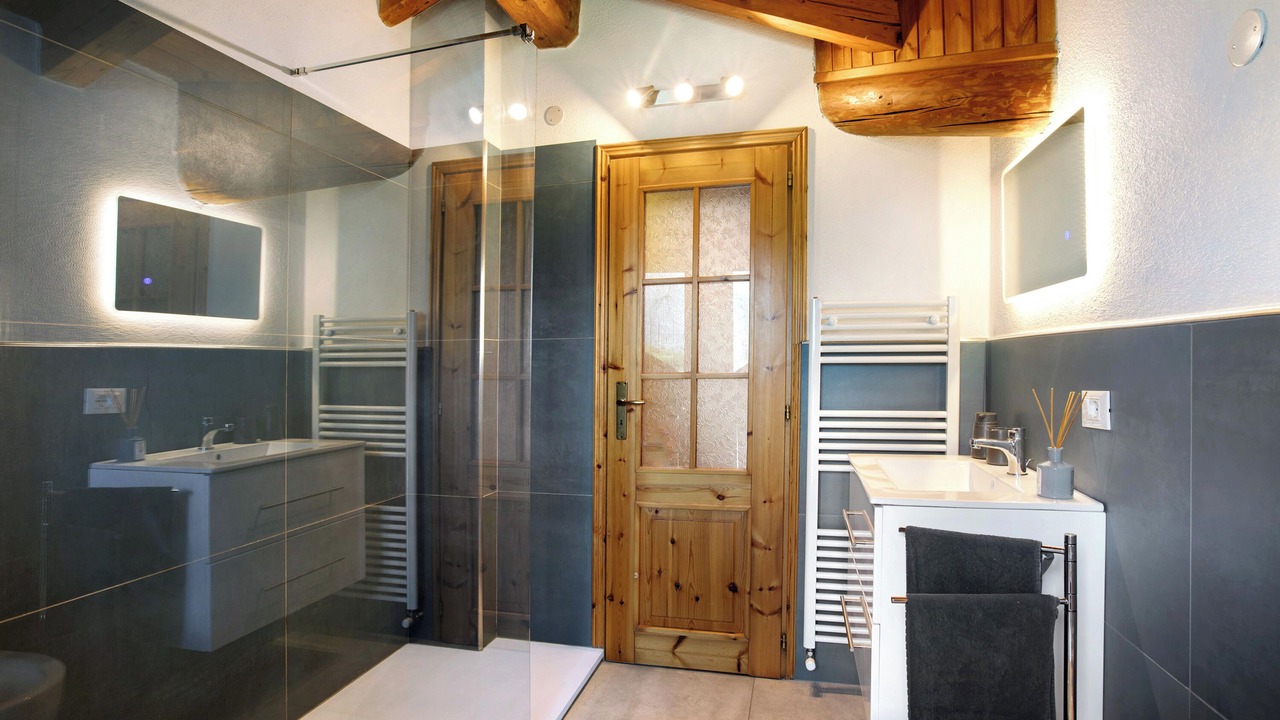 Photo of Bathroom in Pila