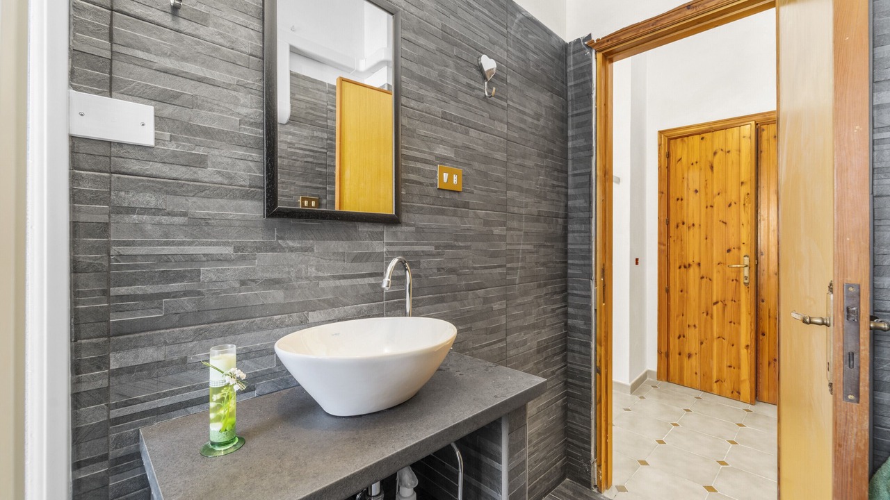 Photo of Bathroom in Arbus