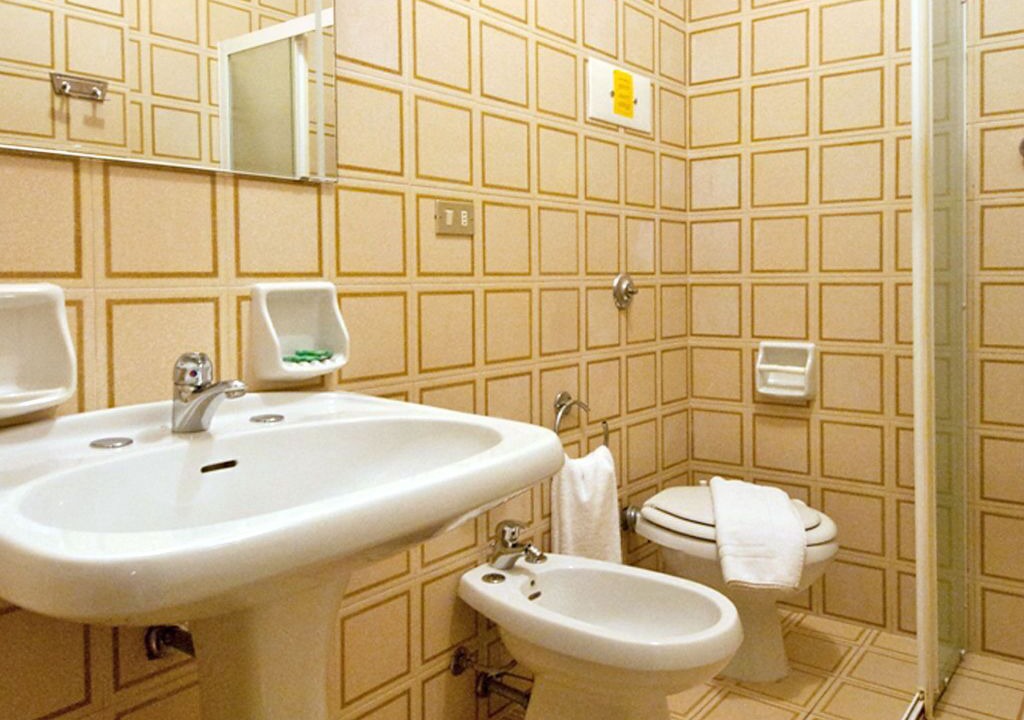 Photo of Bathroom in Frader