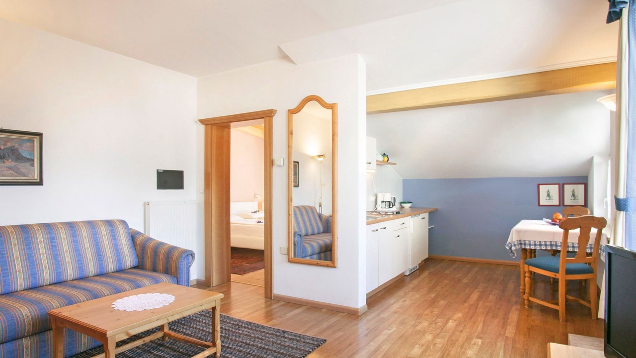 Photo of Livingroom in Postal