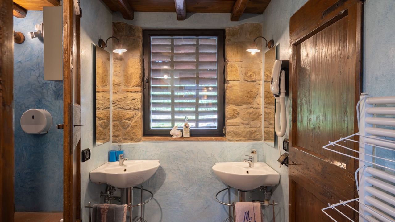 Photo of Bathroom in Twist