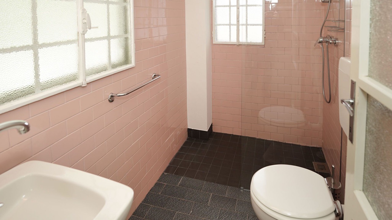 Photo of Bathroom in Poppino