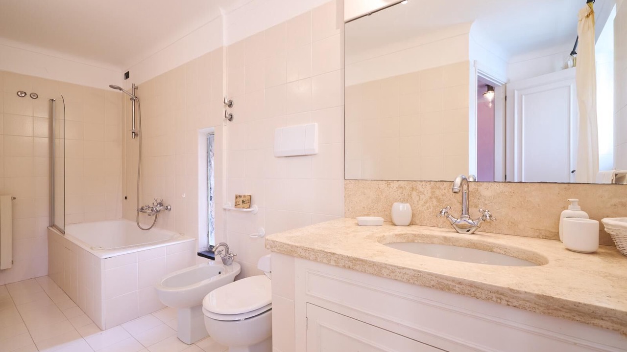 Photo of Bathroom in Levanto