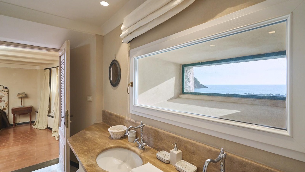 Photo of Bathroom in Levanto