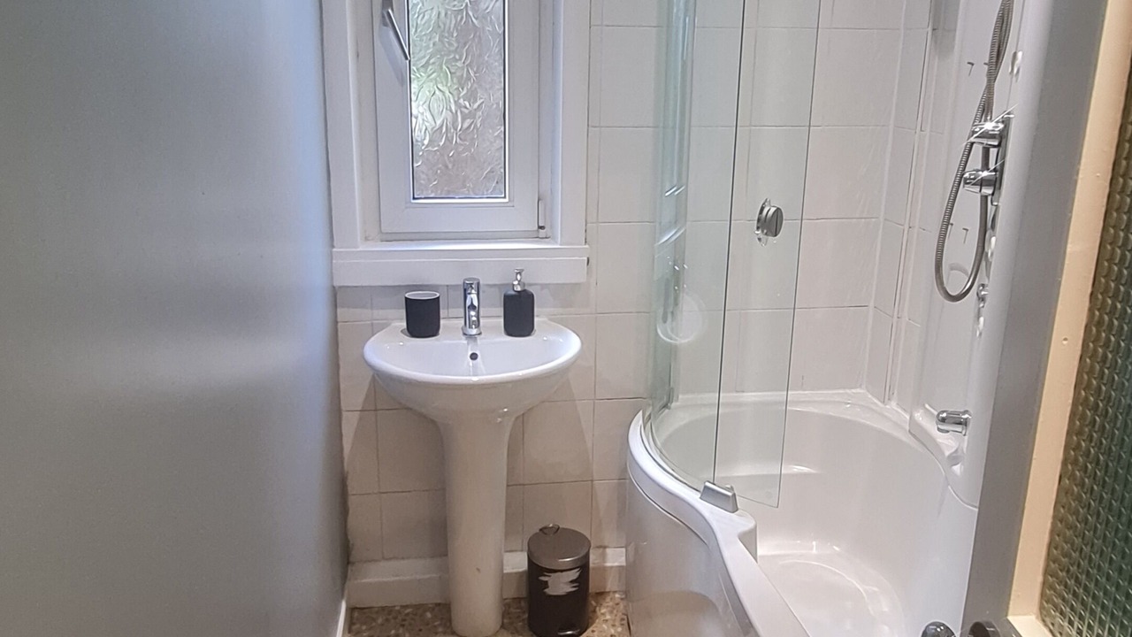 Photo of Bathroom in Gorgie