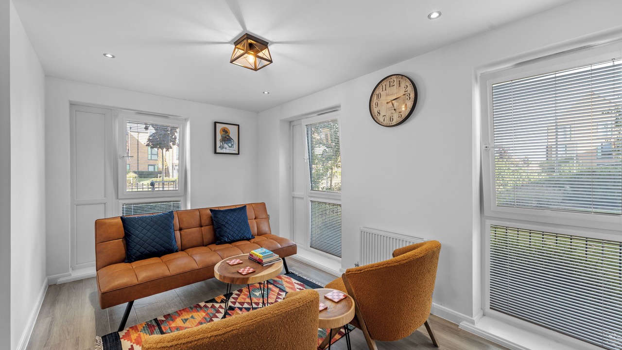Photo of Livingroom in Newport Pagnell