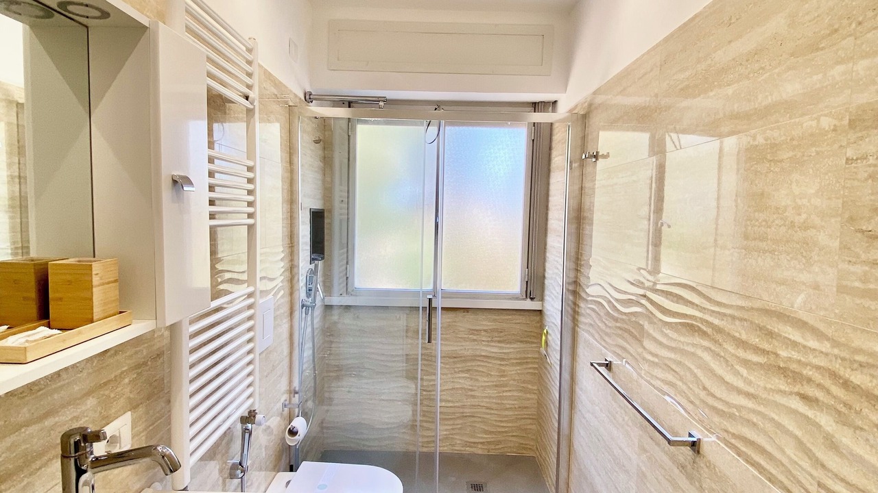 Photo of Bathroom in Zona XXIV Fonte Ostiense
