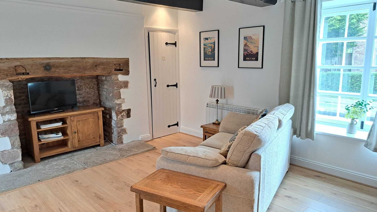Photo of Livingroom in Lydney