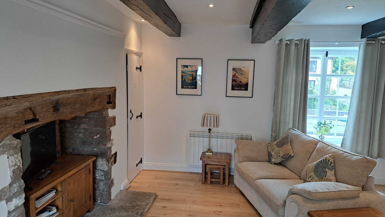 Photo of Livingroom in Lydney
