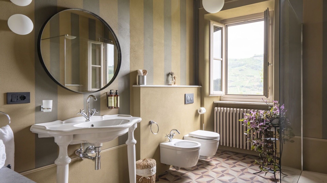 Photo of Bathroom in Santo Stefano Belbo