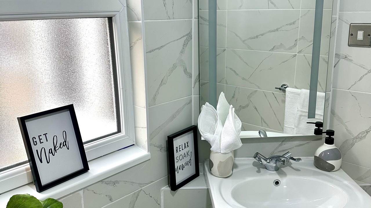 Photo of Bathroom in Leyton