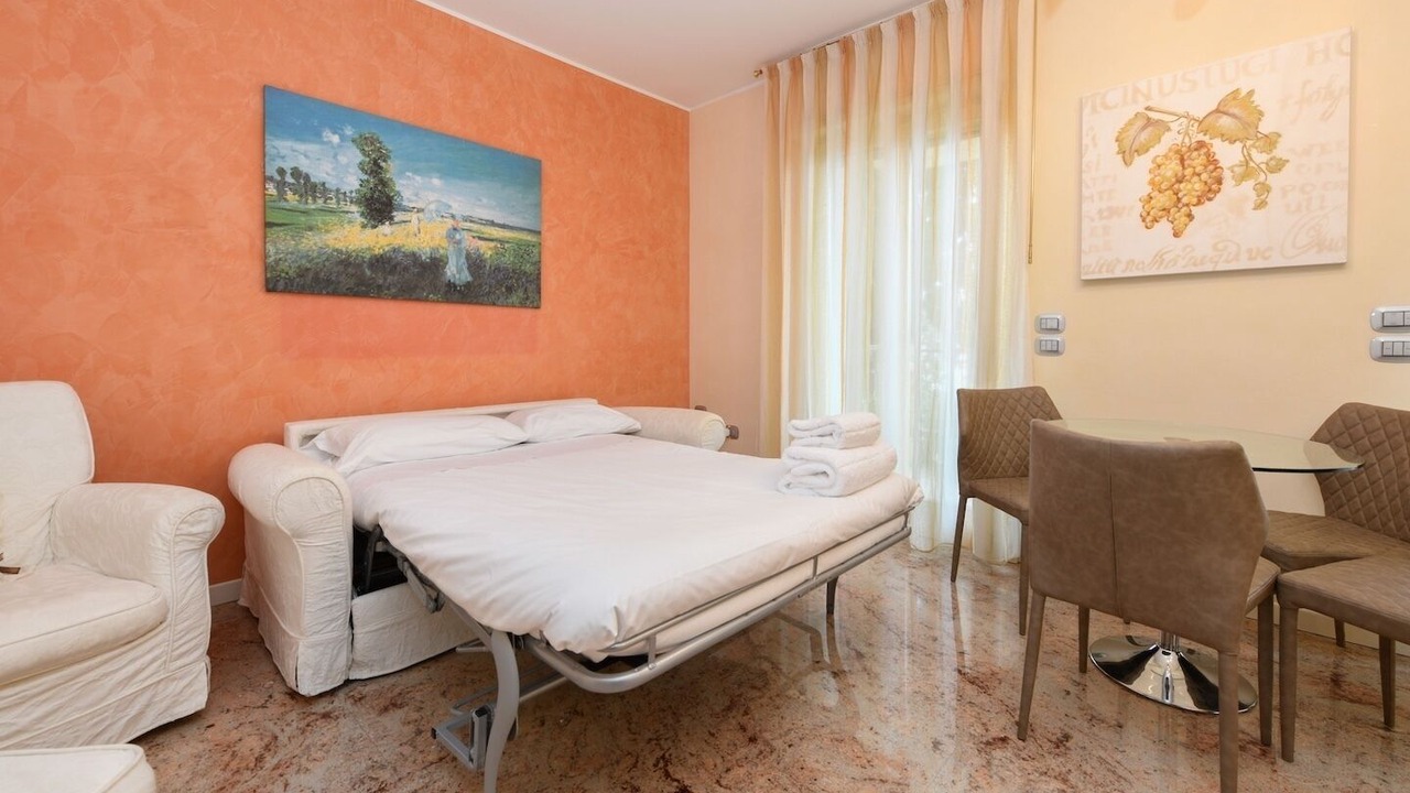 Photo of Bedroom in Sirmione Old Town