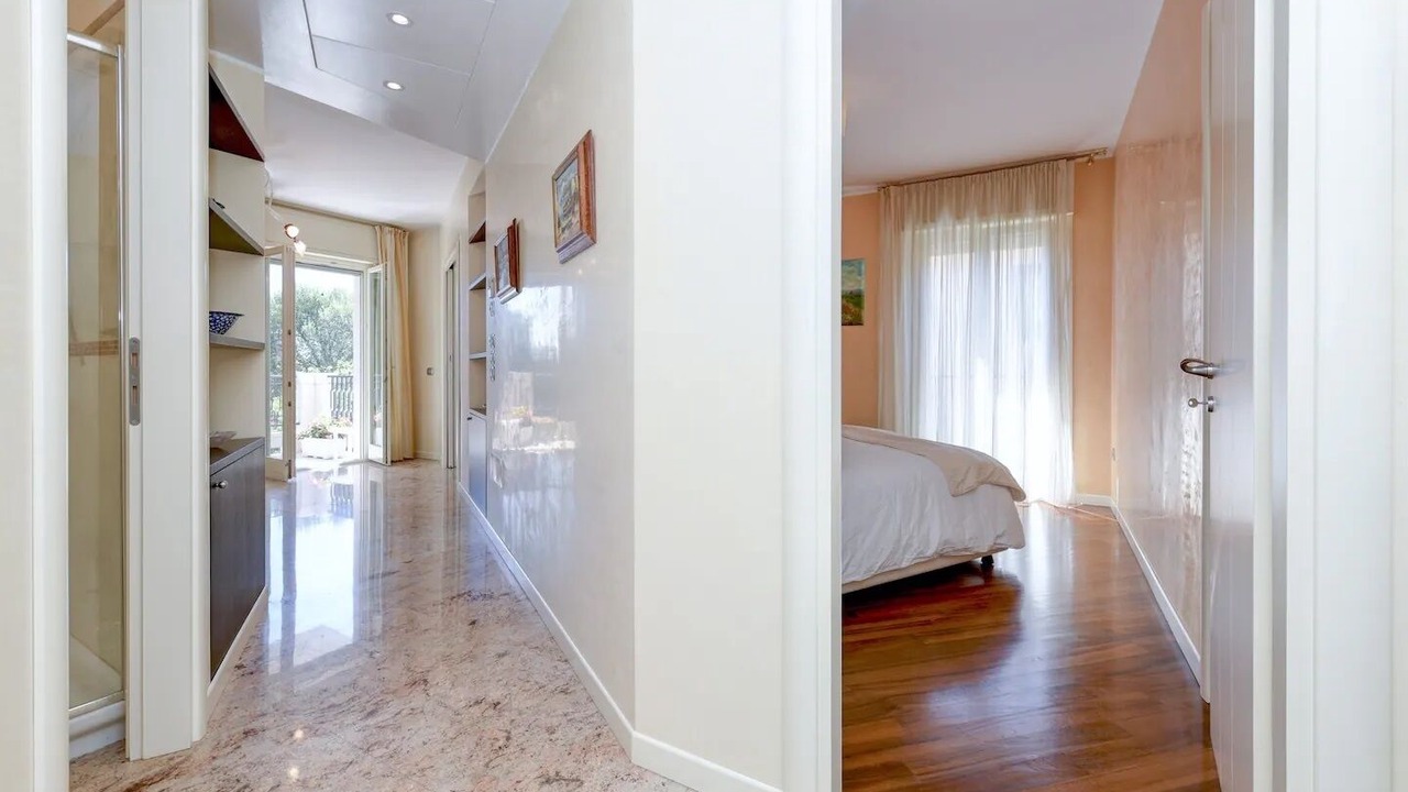 Photo of Bedroom in Sirmione Old Town