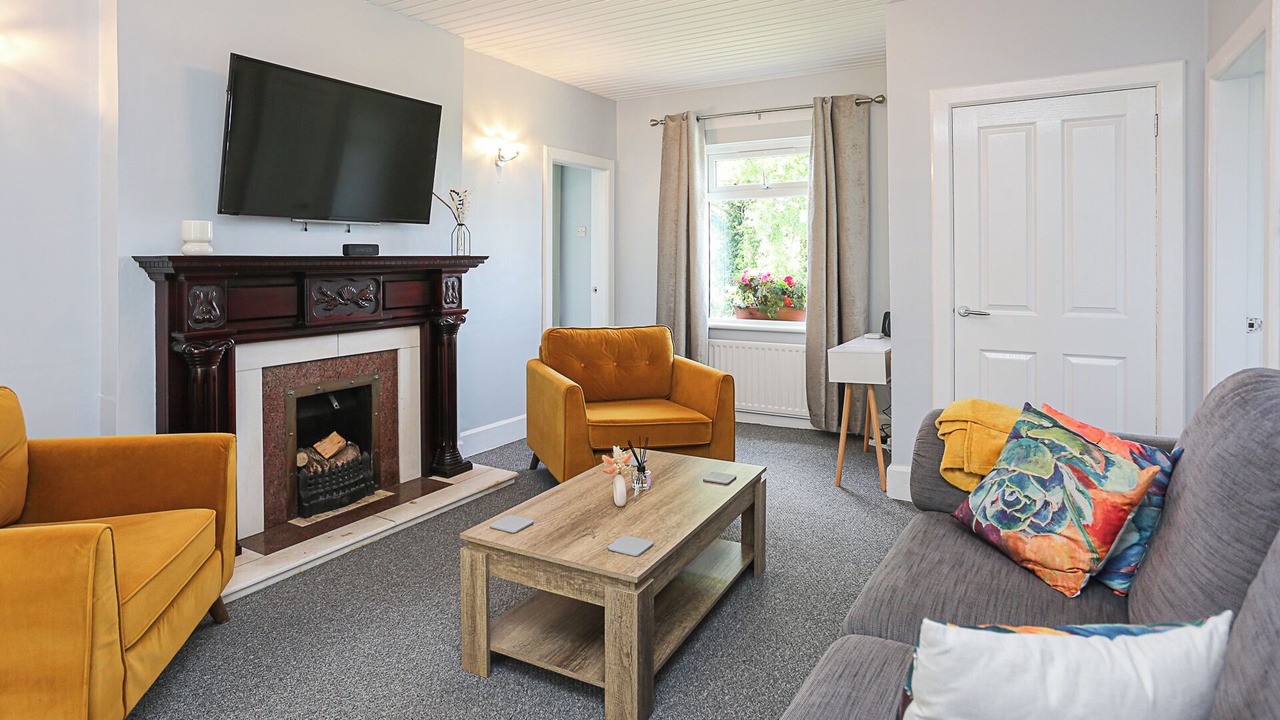 Photo of Livingroom in Hillsborough