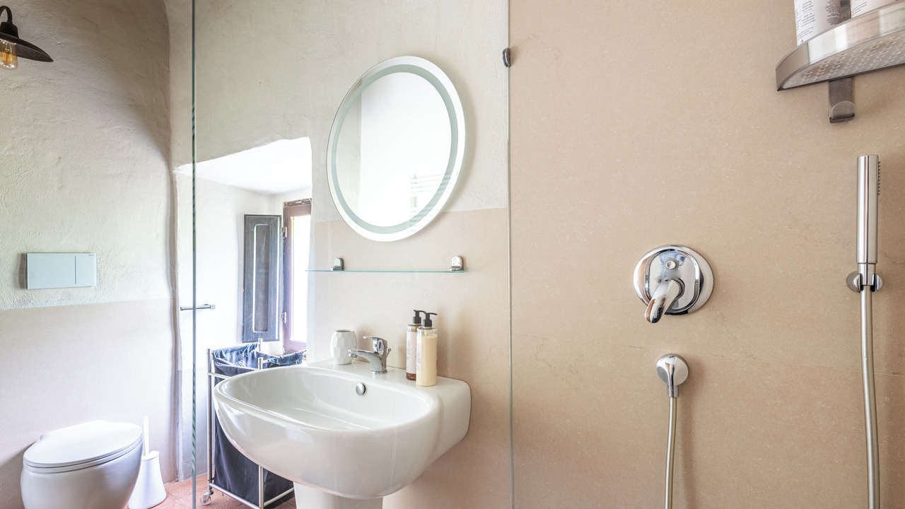 Photo of Bathroom in Simignano