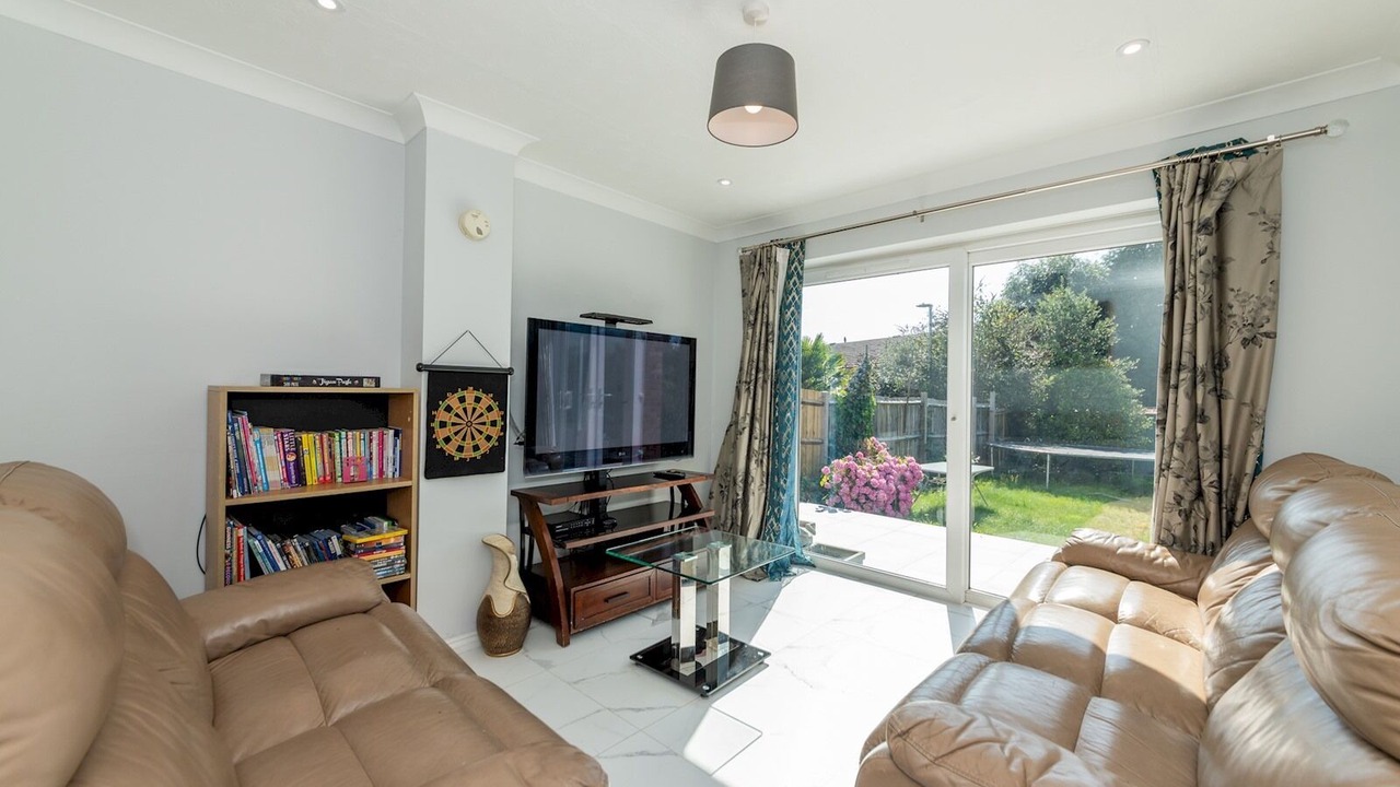 Photo of Livingroom in Reading