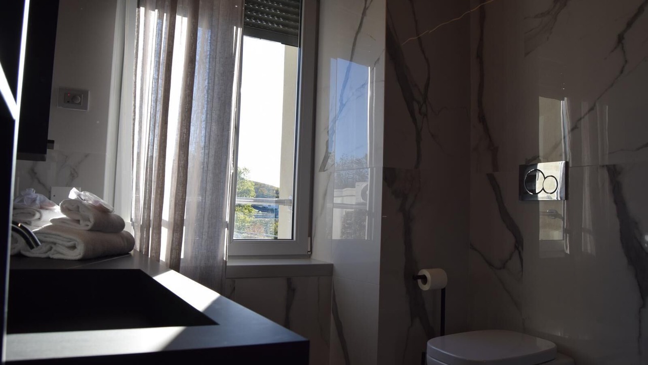 Photo of Bathroom in Castiglione Falletto