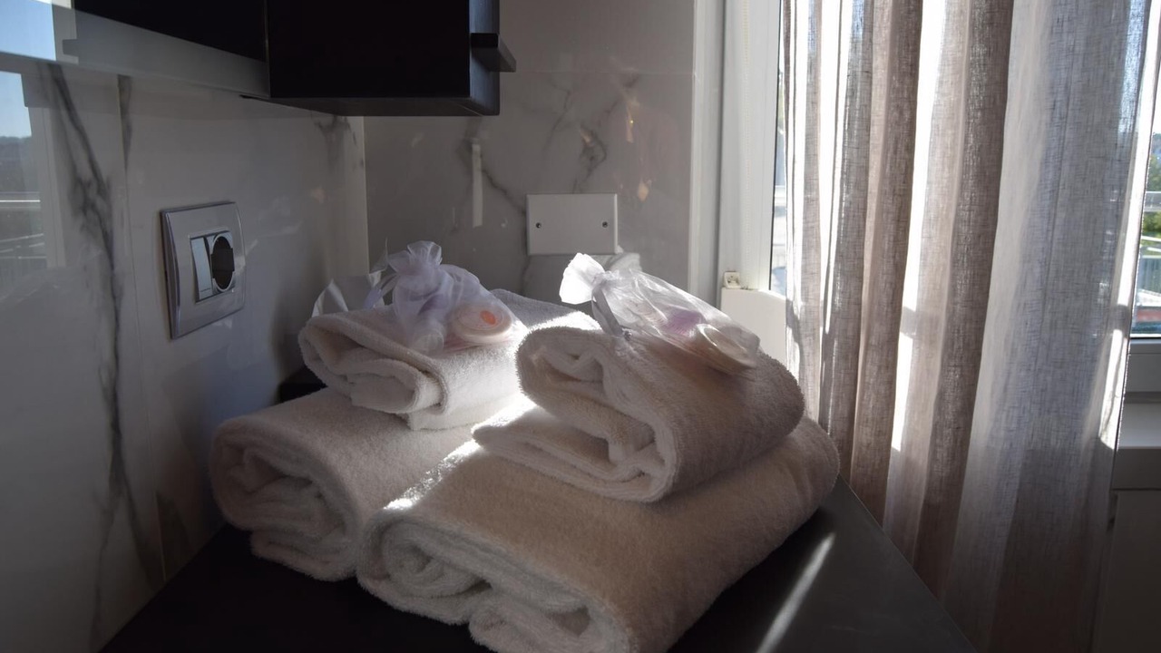 Photo of Bedroom in Castiglione Falletto