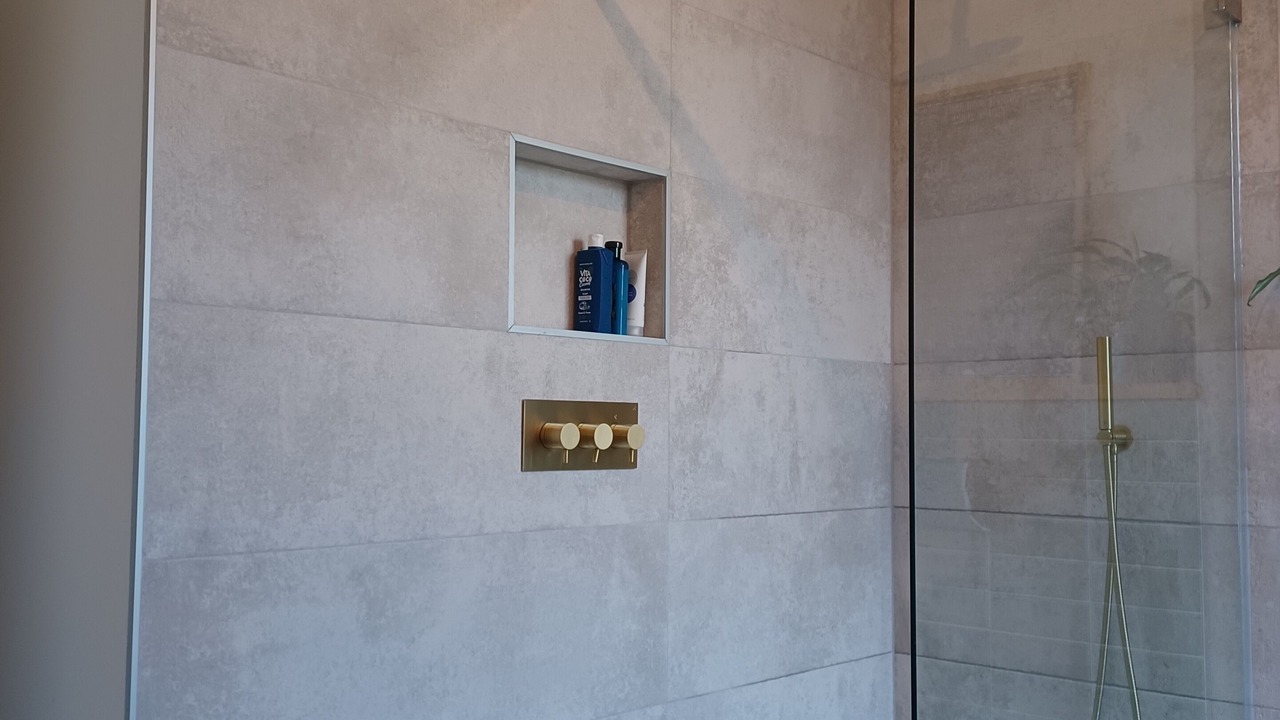 Photo of Bathroom in Clevedon