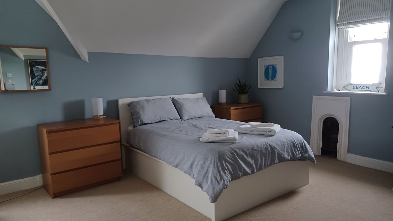 Photo of Bedroom in Clevedon