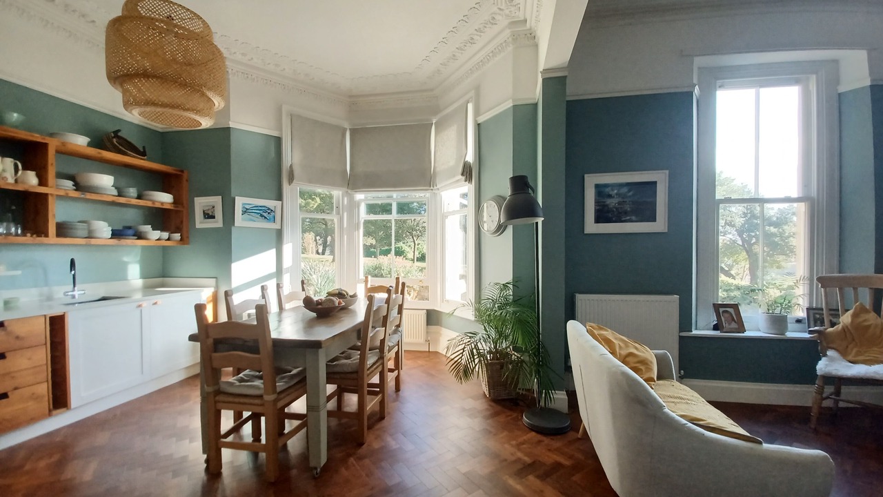 Photo of Livingroom in Clevedon
