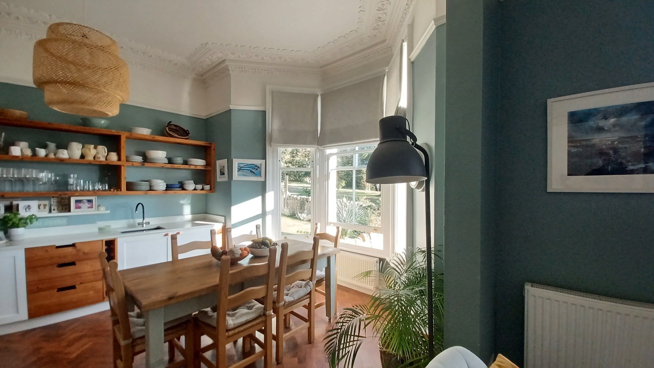 Photo of Livingroom in Clevedon
